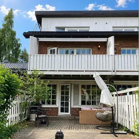 Soukka Seaside, Modern Townhouse With Private Sauna & Bbq